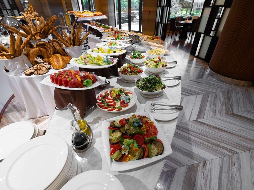 Moevenpick Hotel Taszkent Restauracja zdjęcie