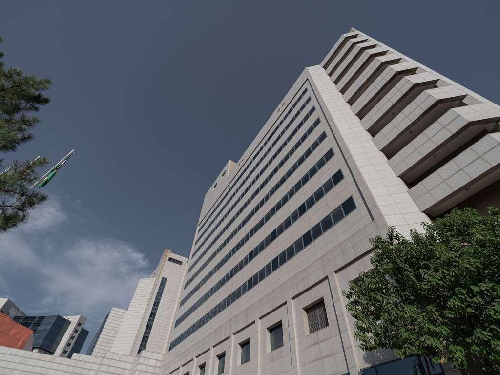 Moevenpick Hotel Taszkent Zewnętrze zdjęcie